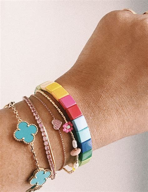 designer bracelets uk.